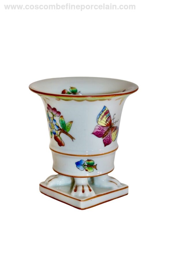 Herend Queen Victoria Urn - Image 2