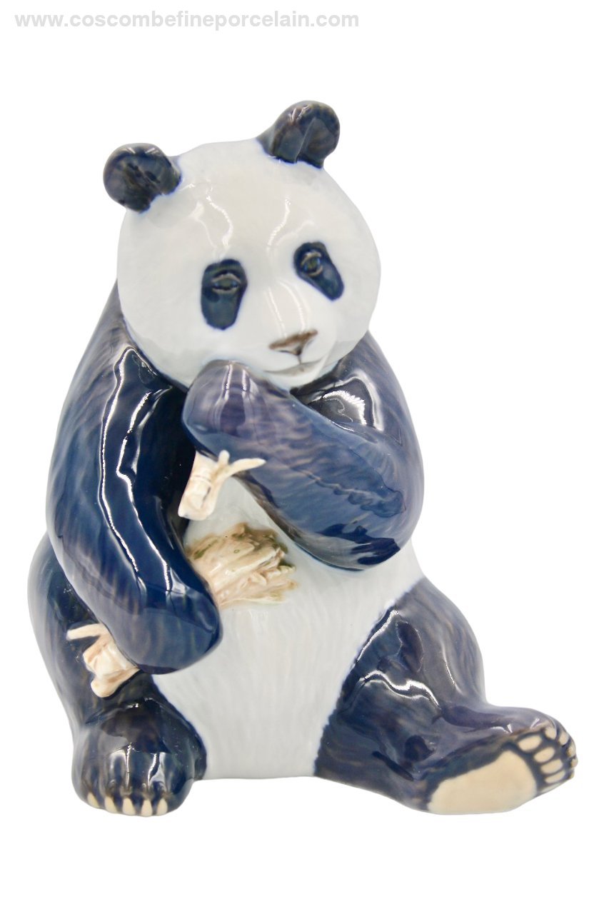 KAD ringen - Royal Copenhagen figurine, panda eating bamboo No. 662 - Royal  Copenhagen figurine, panda eating bamboo No. 662