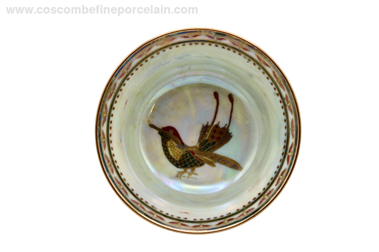 Wedgwood Dark Green Lustre Byerley Bowl Hummingbirds Z5088