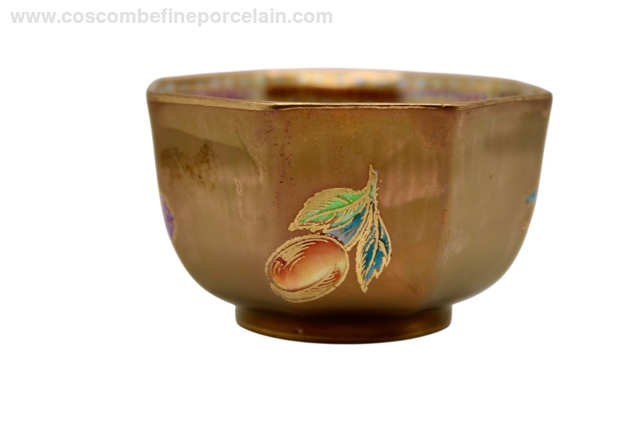 Wedgwood Gold Lustre Fruits Bowl Daisy Makeig-Jones