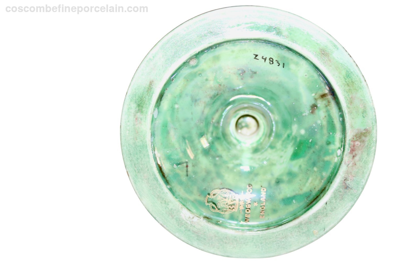 Wedgwood Green Lustre Trumpet Vase Z4831 Dragons