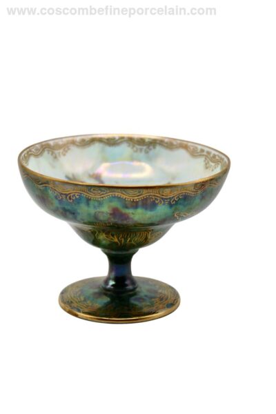 Wedgwood Green Melba Cup Lustre Z4831 Daisy Makeig-Jones